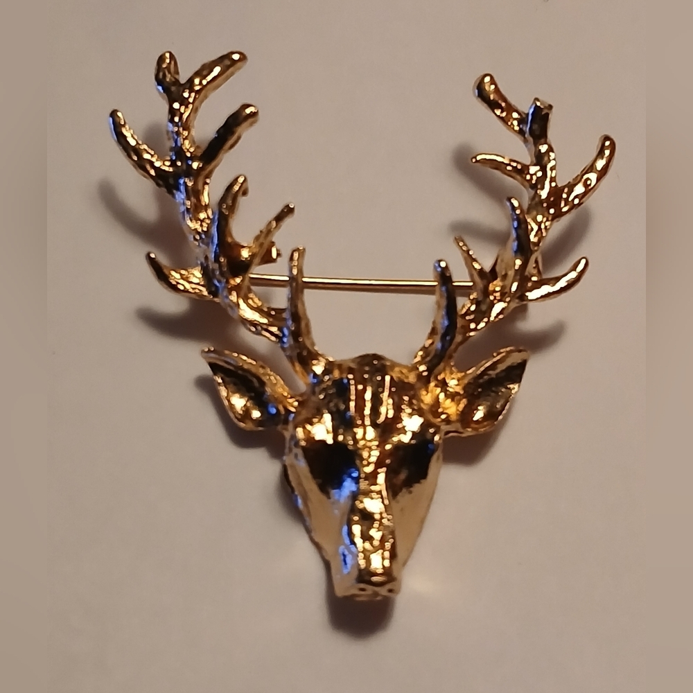 Gold-Toned Deer Antler Brooch